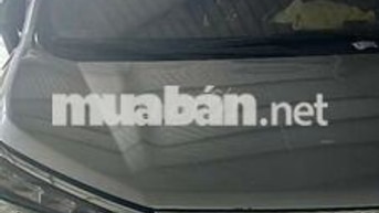 chính chủ bán Toyota Veloz Cross 2022 bạc ánh tím