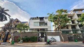 cho thuê biệt thự mặt tiền nguyễn văn hưởng, thủ đức 20x20m trệt 3 lầu