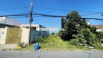 1tỷ1 Bán đất rộng nhiều thổ, sát chợ đường Tỉnh lộ 2 (10x30) SHR