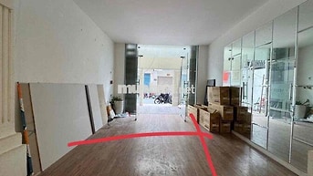 sang nhượng mặt bằng Kd kèm phòng ngủ riêng