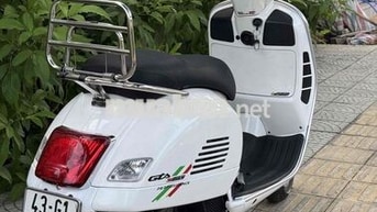 Piaggio Vespa GTS 125 2019 Trắng ABS