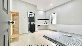 Cho Thuê Phòng Giá Rẻ Cửa Sổ Trời Nội Thất Gần Đầm Sen - ĐH Văn Hiến