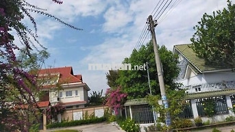 $ Tôi cần bán 149m2 đất thổ cư 6 x 24.9m hẻm xe hơi