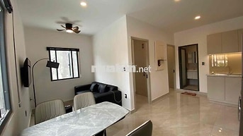 Cho thuê căn 2PN máy giặt riêng nội thất đẹp Nguyễn Trãi Q1