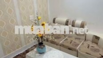 Cho thuê ccnm 2 ngủ+1 khách, full đồ, giá 7.5 triệu tại Trần Duy Hưng