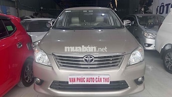 Toyota Innova 2.0E 2013 Vàng cát Số sàn