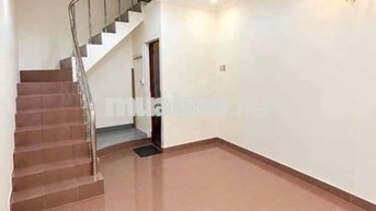 Nhà- Mới Sạch Sẽ- 2PN-3WC-Gia-11Tr-TL- CMTT-P4- Q3