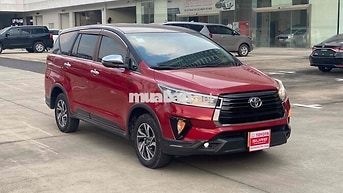 Toyota Innova Venturer 2023 Đỏ 7 chỗ