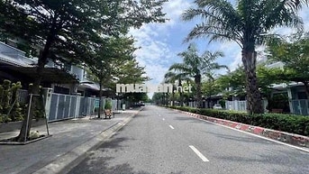 Cho thuê nhà khu nhà ở thương mại dịch vụ Phú Mỹ