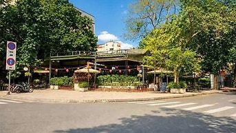 Cho thuê nhà mặt tiền 104-106-108 yersin Q1, diện tích 20x40m