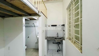Cho Thuê phòng gác, máy lạnh, giờ tự do, gần học viện hàng không