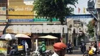 Cho thuê góc 2 mặt tiền đường Tô Ký và ĐHT15 ngang 8,5m dài 12,5m