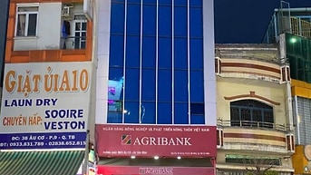 Chính Chủ bán nhà mặt tiền 36 Âu Cơ- Đang cho ngân hàng thuê