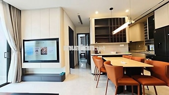 Căn hộ 2 phòng ngủ cao cấp, tầng trung view sông thoáng, trống sẵn