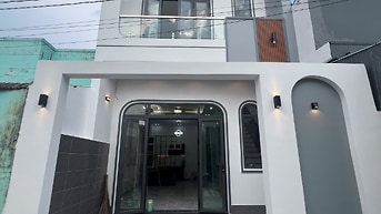 Bán nhà 1 Trệt 1 Lầu-75m2,SHR cách Hóc Môn chỉ 2km,khu đông dân