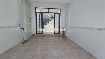 Nhà nguyên căn cho thuê 1/phạm văn sáng,Hóc Môn,đậu ô tô trong nhà