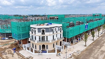 Bán nhà phố Vinhomes Sài Gòn Park, DT 150m2, giá 5,4 tỷ