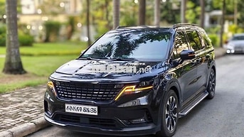 🔴 KIA Carnival 2.2D Signature Đen 7 chỗ