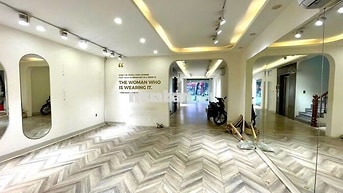 Mặt bằng siêu đẹp mặt phố Huế - 110m2 - vỉa hè rộng