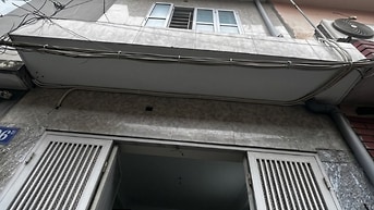 Cho thuê nhà đầy đủ nội thất 4 tầng đường Hoàng Đạo Thành