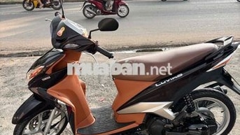 Yamaha Luvias Nâu, Đen Xe tay ga