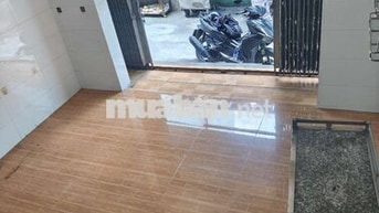 Cho thuê nhà mặt tiền hẻm 128 Huỳnh Tấn Phát 