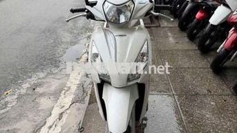 Honda Vision 2018 Trắng 90%