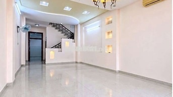 cho thuê nhà Phan Thúc Diện 4PN, 5WC giá 25tr