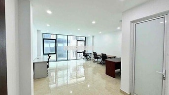 Cho thuê sàn văn phòng 40m2 phố Trung Kính giá 7tr/th
