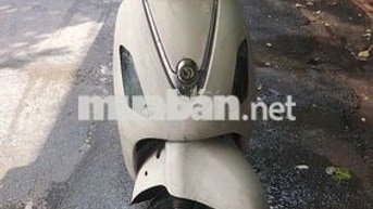 Xe tay ga SYM Elegant Trắng