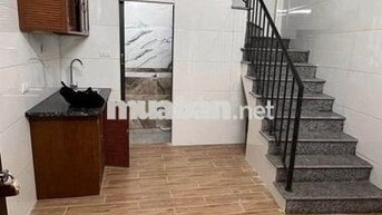 3,8 TRIỆU – NHÀ NGUYÊN CĂN 2PN – FULL NỘI THẤT – NGỌC THỤY, HỒNG TIẾN