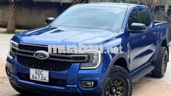 Ford Ranger XLS 2023 Xanh 8 vạn siêu đẹp