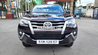 Toyota Fortuner STD 2019 Xăng