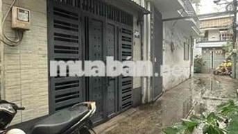 Bán nhà Lê Văn Quới. 49m2, 2T đúc thật, sát mặt tiền. hẻm xe hơi, 4ty1