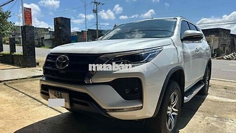 Toyota Fortuner 2022 Trắng Tự động 75.000 km