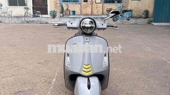 Piaggio GTS 300 HPE Xám xi măng