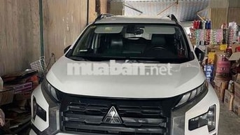 Mitsubishi Xpander Cross 2023 Trắng 18000 km