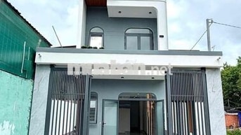 Nhà Phú Mỹ Mới Xây 3pn 2wc sẵn giường tủ , bàn ghế