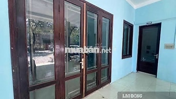 Cho thuê nhà 2 tầng gần trường, chợ, An ninh tốt