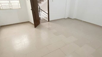 Bán nhà bình trị đông- tên lửa 75m2 4pn đường 6m ,shr,hoàn công