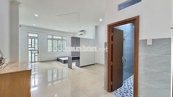 Khai trương studio ban công 40m2 ở được 3-4 người giá hạt dẻ