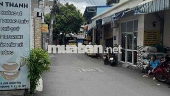 MB SAU LƯNG NHÀ THỜ Hạnh Thông Tây 656