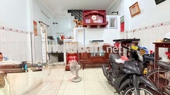 NHÀ NGUYÊN CĂN MTNB NGAY TRƯỜNG THPT THẠCH LAM , KINH DOANH SẦM UẤT