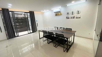 Cho thuê văn phòng tầng trệt kdt Vạn Phúc 5x21m full nt 13tr