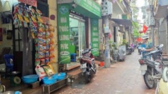 Cho thuê nhà 562 phố Thụy Khuê 120m,3 tầng 3 ngủ giá 10 triệu/ tháng