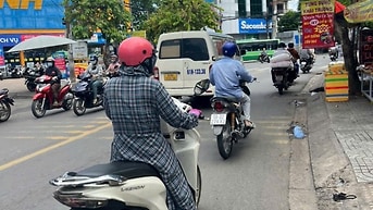 Nhà mặt tiền tỉnh lộ 10 . khu Tên Lửa, Bình Tân
