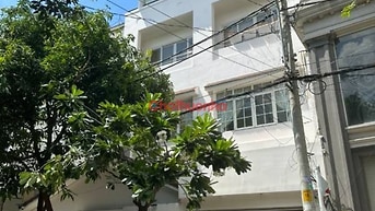 MT 160A Bàu Cát 3, P 12, Tân Bình DT 12x17m, 3 lầu, 78 triệu/tháng