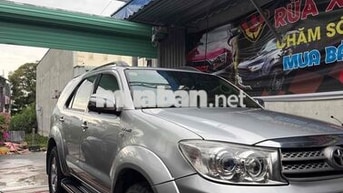 Toyota Fortuner 2009 Tự động Bạc 7 chỗ