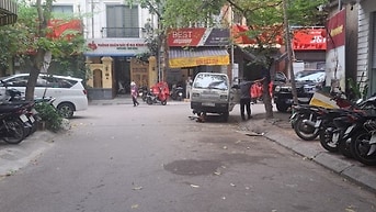 CHO THUÊ NHÀ LIỀN KỀ PHỐ VŨ PHẠM HÀM - 100M x 5 TẦNG - GỒM 10 PHÒNG