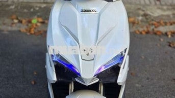 Honda Air Blade Trắng